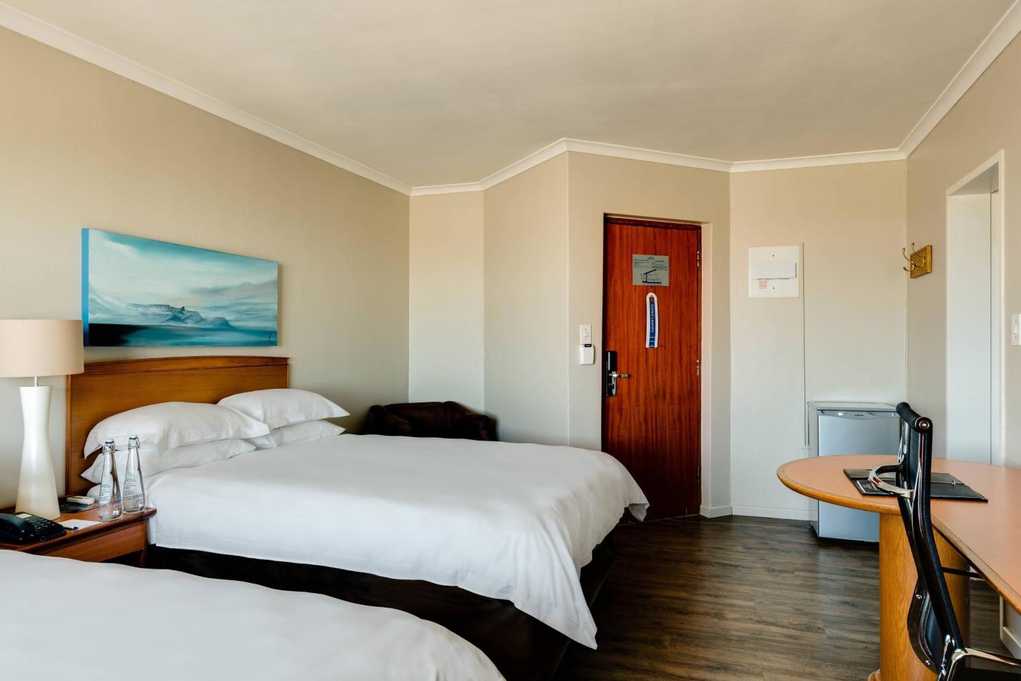 Protea Hotel By Marriott Cape Town Tyger Valley Bellville Dış mekan fotoğraf
